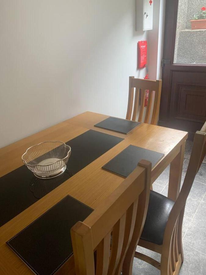 Minimum Stay Two Nights Ларн Екстериор снимка